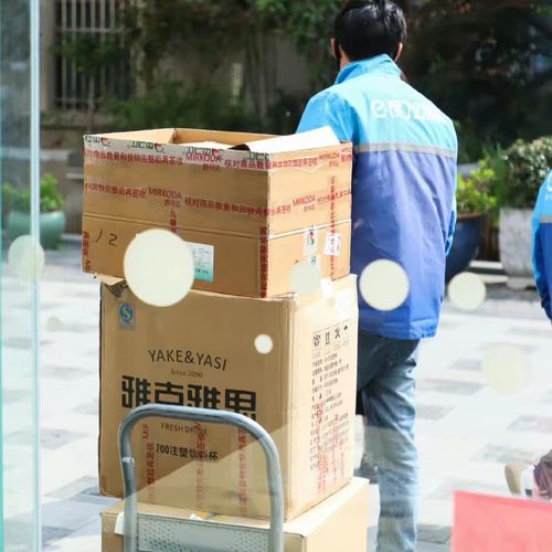 上海飲品業自救實錄 老板一線送外賣，大區經理通宵拉貨